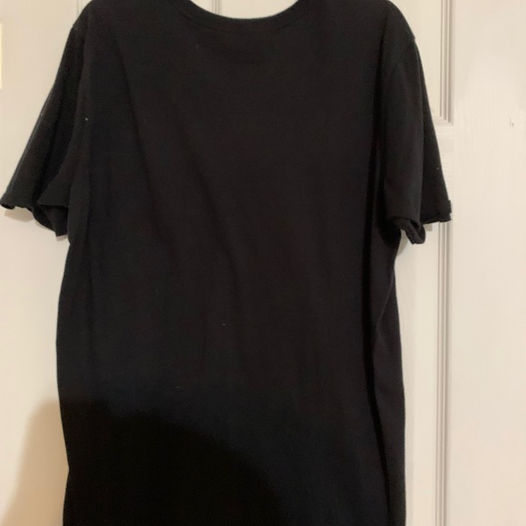 t-shirt - Picture 3 of 3